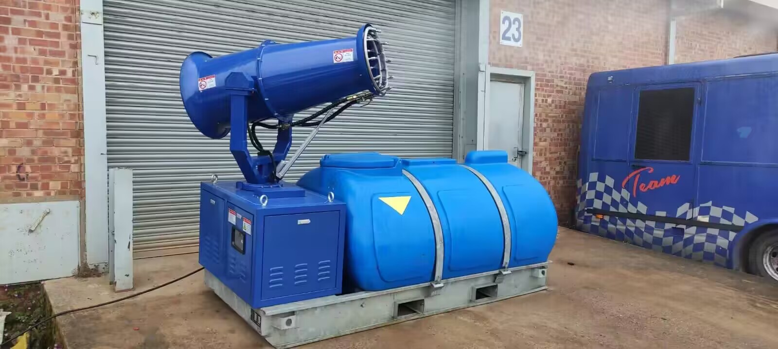 遠(yuǎn)程降塵炮霧機有哪些優(yōu)點？都適合在哪些場合使用？